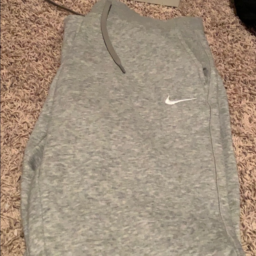 Women’s Nike Sweats with Viking logo